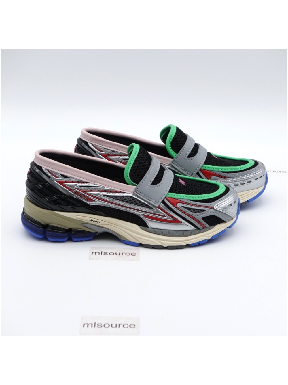 NEW Size 7 Women's New Balance 1906L Loafer Sneakers U190663V Black/Silver - Picture 3 of 7